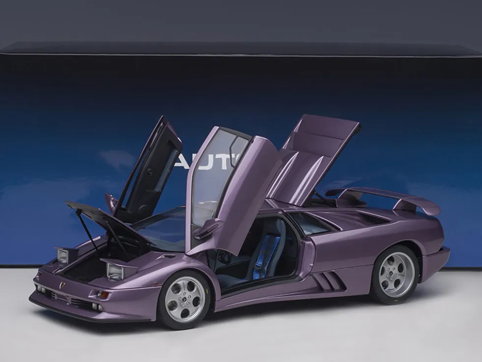 Lamborghini Diablo SE30 Jota Viola SE30 Purple Metallic Blue Interior 1/18 Model Car Autoart 79142