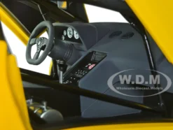 Lamborghini Diablo SV-R Superfly Yellow 1/18 Model Car Autoart 79147