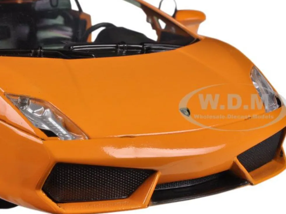 Lamborghini Gallardo LP-560-4 Orange 1/24 Diecast Model Car Motormax 73362