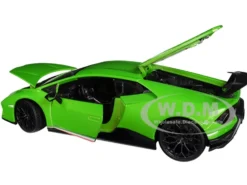 Lamborghini Huracan Performante Metallic Green 1/18 Diecast Model Car Maisto 31391