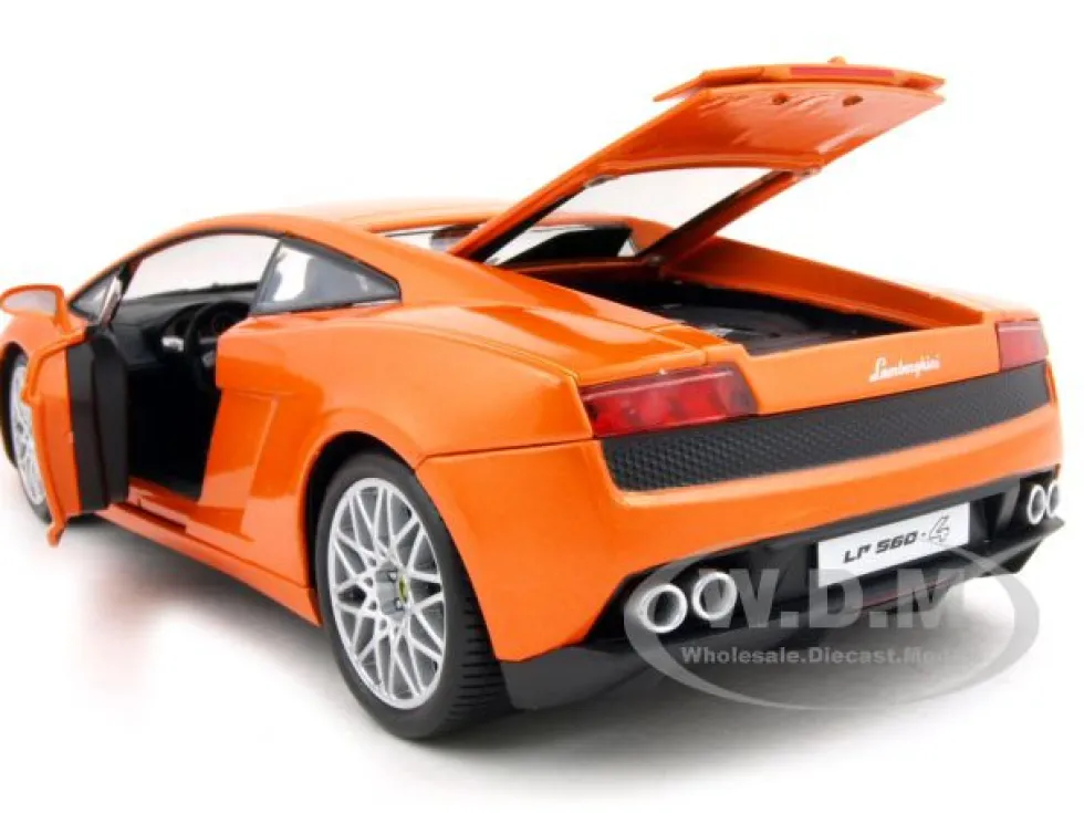 Lamborghini LP 560-4 Orange 1/18 Diecast Car Model Motormax 79152