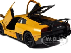Lamborghini Murcielago LP 670 4 SV Yellow 1/24 Diecast Model Car Motormax 73350