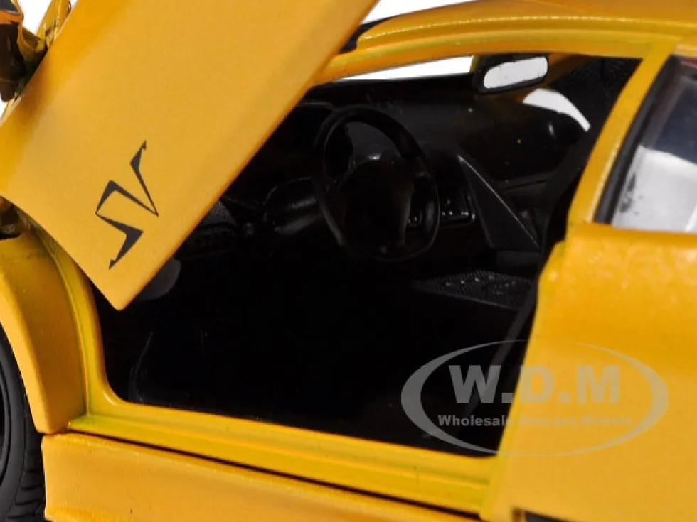 Lamborghini Murcielago LP 670 4 SV Yellow 1/24 Diecast Model Car Motormax 73350