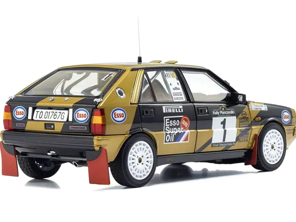 Lancia Delta HF 4WD #1 Fabrizio Tabaton - Luciano Tedeschini Winner "Rally Piancavallo" (1987) 1/18 Diecast Model Car by Kyosho