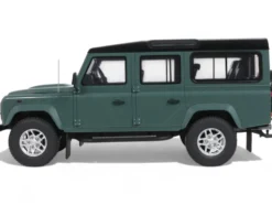 2016 Land Rover Defender 3 Station Wagon Green with Black Top 1/18 Model Car by GT Spirit