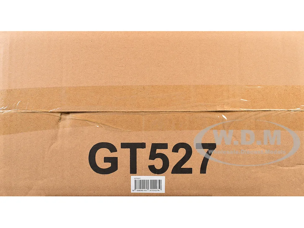 2016 Land Rover Defender 3 Station Wagon Green with Black Top 1/18 Model Car by GT Spirit