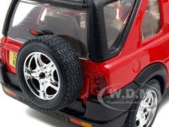 Land Rover Freelander Red 1/24 Diecast Model Car Bburago 22012