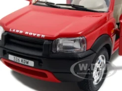 Land Rover Freelander Red 1/24 Diecast Model Car Bburago 22012