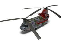 Level 3 Model Kit Boeing Chinook HC.1 (Late Production) Helicopter with 2 Scheme Options 1/72 Plastic Model Kit by Airfix