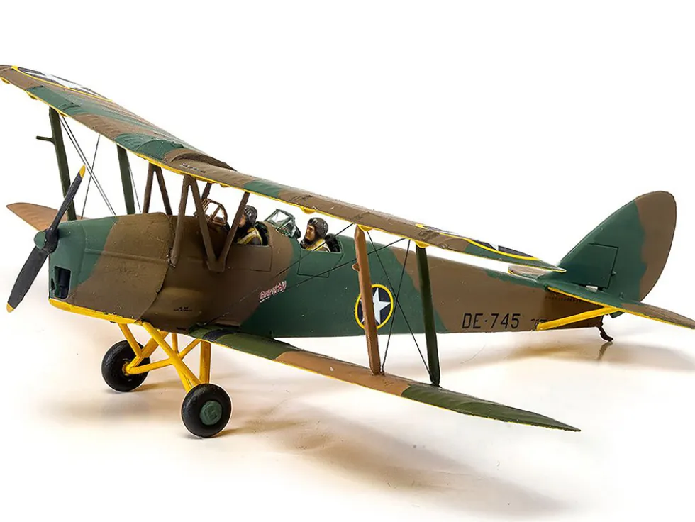 Level 2 Model Kit De Havilland Tiger Moth Aircraft with 2 Scheme Options 1/72 Plastic Model Kit by Airfix