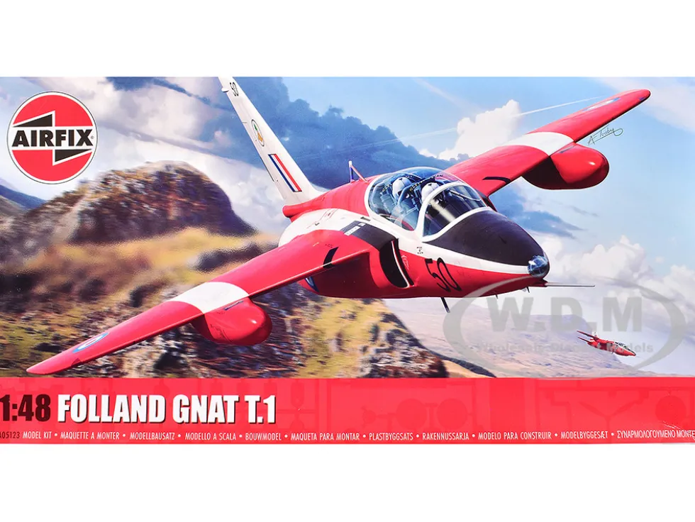 Level 2 Model Kit Folland Gnat T.1 Fighter Aircraft with 2 Scheme Options 1/48 Plastic Model Kit by Airfix