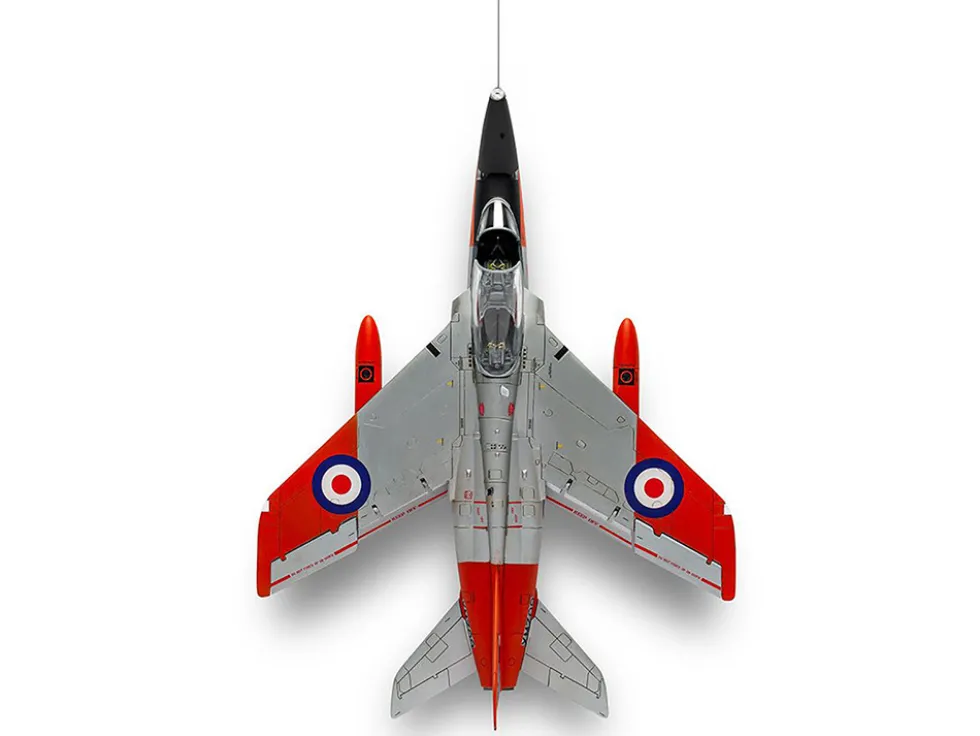 Level 2 Model Kit Folland Gnat T.1 Fighter Aircraft with 2 Scheme Options 1/48 Plastic Model Kit by Airfix