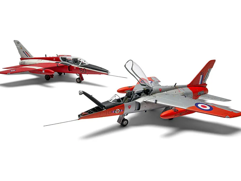 Level 2 Model Kit Folland Gnat T.1 Fighter Aircraft with 2 Scheme Options 1/48 Plastic Model Kit by Airfix