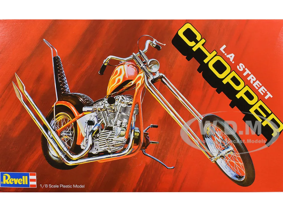Level 5 Model Kit LA Street Chopper Motorcycle 1/8 Scale Model by Revell