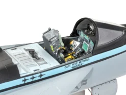 Level 5 Model Kit Maverick's F/A-18E Super Hornet Jet Top Gun: Maverick 2022 Movie 1/48 Scale Model Revell 85-5871