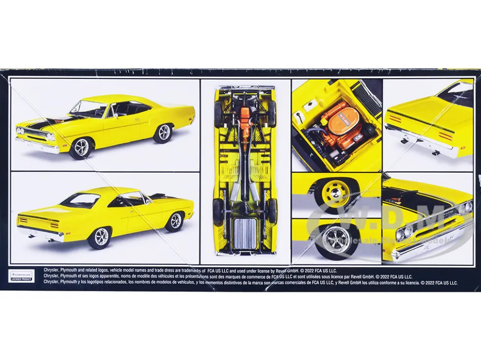 Level 4 Model Kit 1970 Plymouth Road Runner 1/24 Scale Model Revell 14531