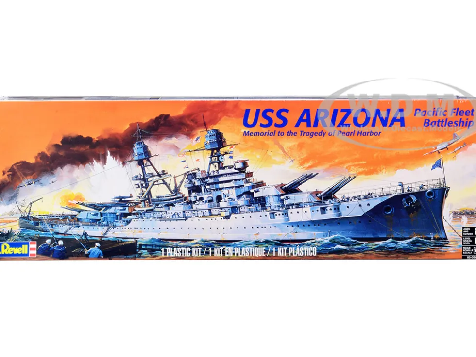 Level 4 Model Kit USS Arizona Pacific Fleet Battleship Memorial to the Tragedy of Pearl Harbor 1/426 Scale Model Revell 85-0302