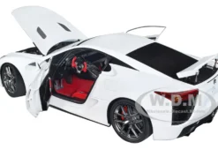 Lexus LFA Whitest White Red Black Interior 1/18 Model Car Autoart 78850