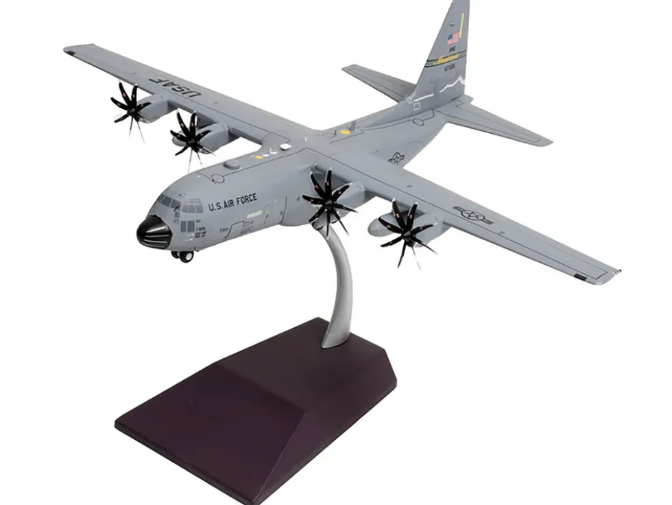 Lockheed C-130H3 Hercules Transport Aircraft "Montana Air National Guard, Great Falls ANGB" United States Air Force "Gemini 200" Series 1/200 Diecast Model Airplane by GeminiJets