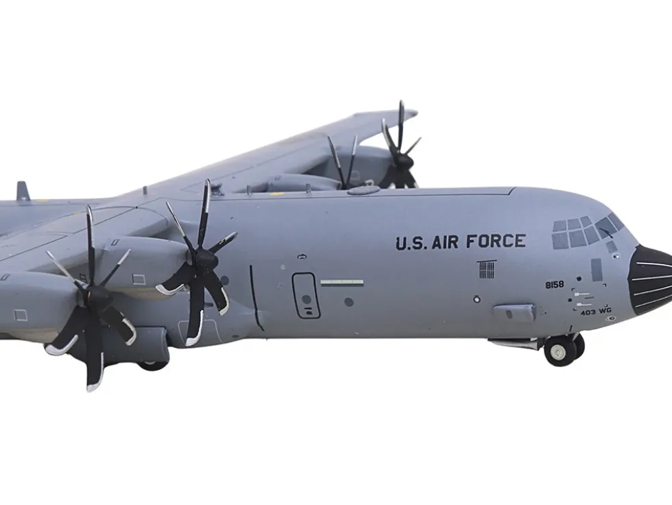 Lockheed C-130J-30 Super Hercules Transport Aircraft "05-8158, Flying Jennies, 815th Airlift Squadron, Keesler Air Force Base" United States Air Force "Gemini 200" Series 1/200 Diecast Model Airplane by GeminiJets