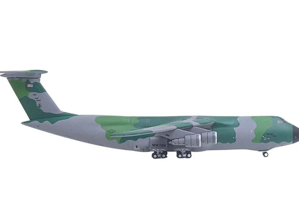 Lockheed C-5M Super Galaxy Transport Aircraft "New York Air National Guard, 105th Airlift Wing, Stewart Air National Guard Base" United States Air Force (68-0226) Green Camouflage "Gemini Macs" Series 1/400 Diecast Model Airplane by GeminiJets