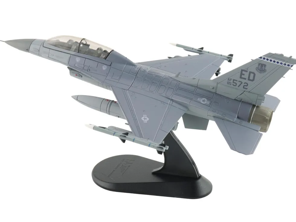 Lockheed F-16D Fighting Falcon Fighter Aircraft "85-1572, Edwards Air Force Base" (2024) United States Air Force "Air Power Series" 1/72 Diecast Model by Hobby Master