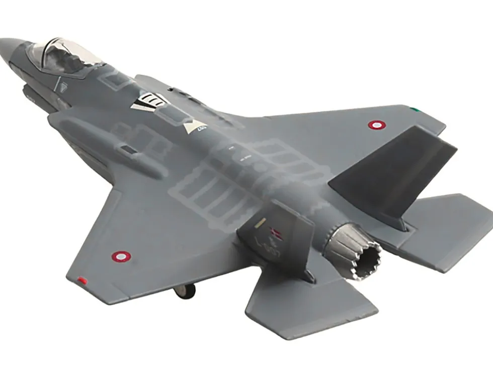Lockheed Martin F-35A Lightning II Aircraft "Eskadrille 727, Skrydstrup Air Base" (L-007) Royal Danish Air Force 1/200 Diecast Model Airplane by Herpa