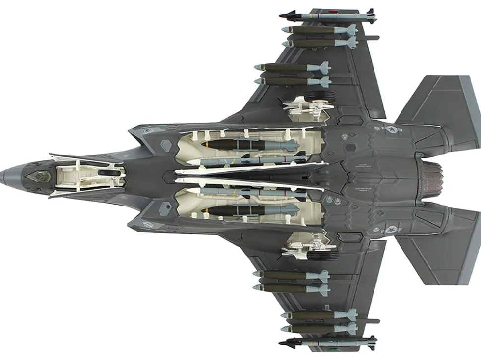 Lockheed Martin F-35A Lightning II Aircraft "5345, 354th Operations Group, Eielson Air Force Base, Alaska" (2020s) United States Air Force "Air Power Series" 1/72 Diecast Model by Hobby Master