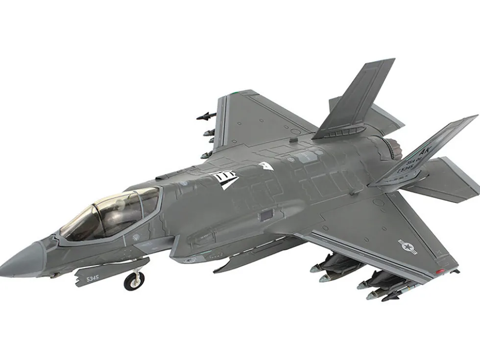 Lockheed Martin F-35A Lightning II Aircraft "5345, 354th Operations Group, Eielson Air Force Base, Alaska" (2020s) United States Air Force "Air Power Series" 1/72 Diecast Model by Hobby Master