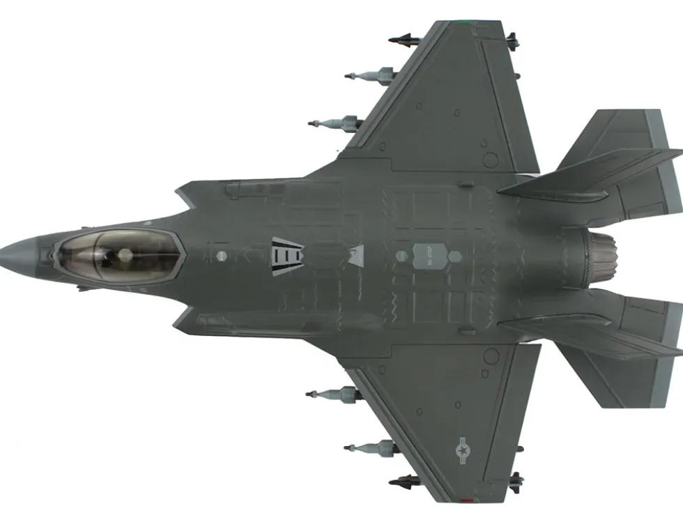 Lockheed Martin F-35A Lightning II Aircraft "100th Fighter Squadron, Alabama Air National Guard" (2023) United States Air Force "Air Power Series" 1/72 Diecast Model by Hobby Master