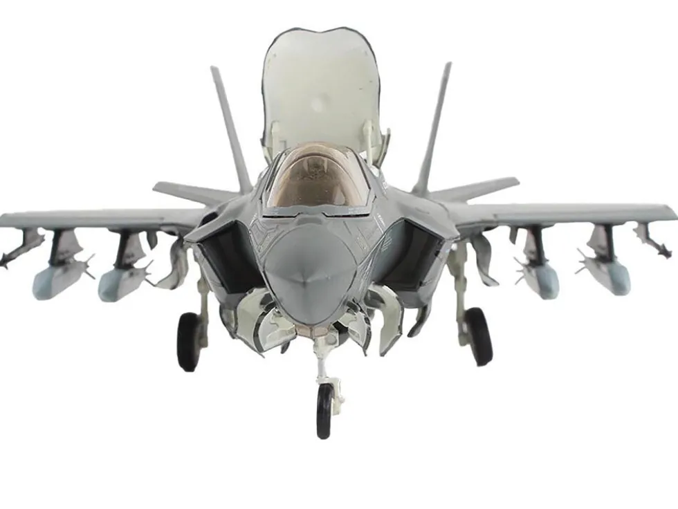 Lockheed Martin F-35B Lightning II Aircraft (Beast Mode) "Black Death, VMFA-542, MCAS Cherry Point" (2023) United States Marine Corps "Air Power Series" 1/72 Diecast Model by Hobby Master