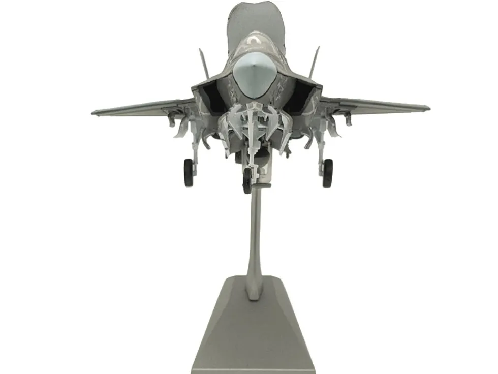 Lockheed Martin F-35B (STOVL) Lightning II Aircraft "BF-01 Prototype, Air Test an Evaluation Squadron 23 (VX-23) Salty Dogs" (2009) United States Navy 1/72 Diecast Model Airplane