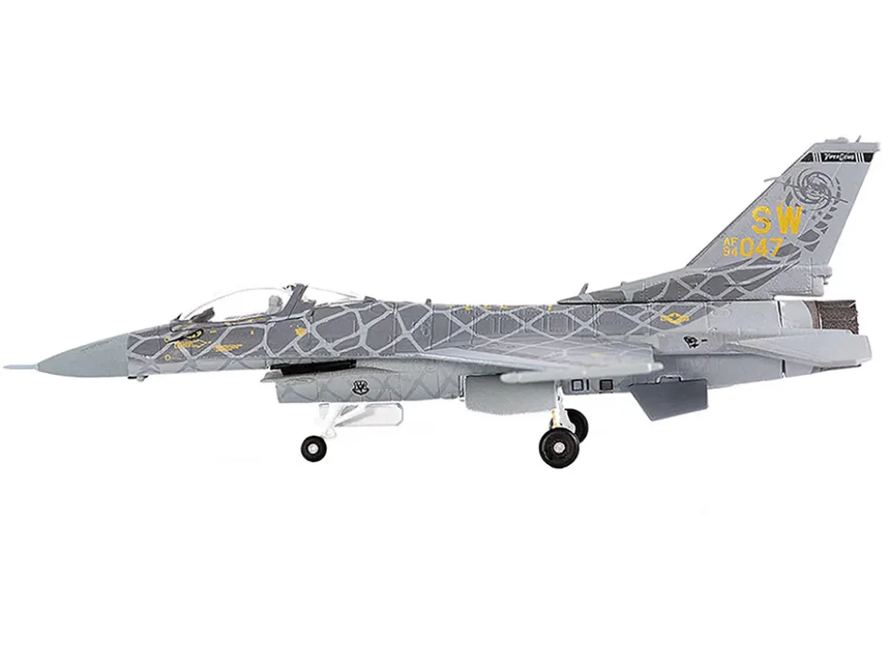 Lockheed Martin F 16C Fighting Falcon Fighter Aircraft Viper Demo Team 2021 United States Air Force 1/144 Diecast Model JC Wings JCW-144-F16-005