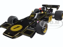 Lotus 72E 1973 Emerson Fittipaldi #1 with Driver Figure in Cockpit 1/18 Model Car Autoart 87328
