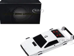 Lotus Esprit S1 Submarine White James Bond 007