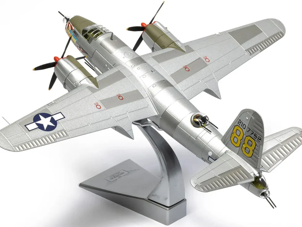 Martin B-26C-45-MO Marauder Aircraft "42-107752, Miss Arkansas, 444th BS, 320th BG, 12th Air Force" (1944) United States Army Air Forces "The Aviation Archive" Series 1/72 Diecast Model by Corgi