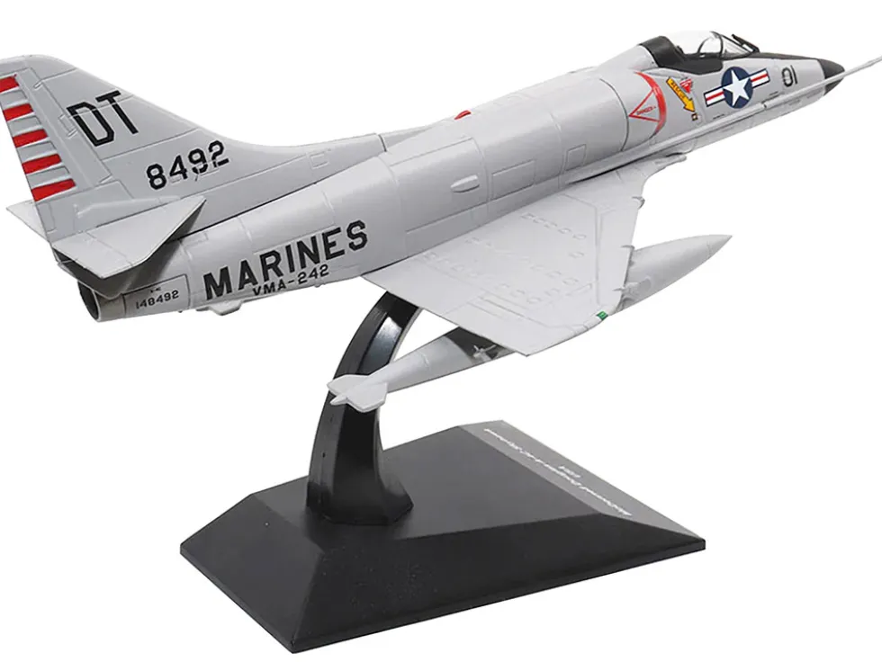 McDonnell Douglas A 4C Skyhawk Attack Aircraft US Navy 1/72 Diecast Model Militaria Die Cast 27291-56