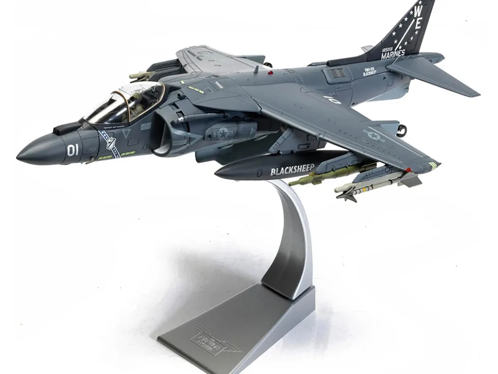 McDonnell Douglas AV-8B Harrier II Plus Aircraft "165001/01, VMA-214 Black Sheep, MCAS Yuma" (2019) United States Marine Corps "The Aviation Archive" Series 1/48 Diecast Model by Corgi