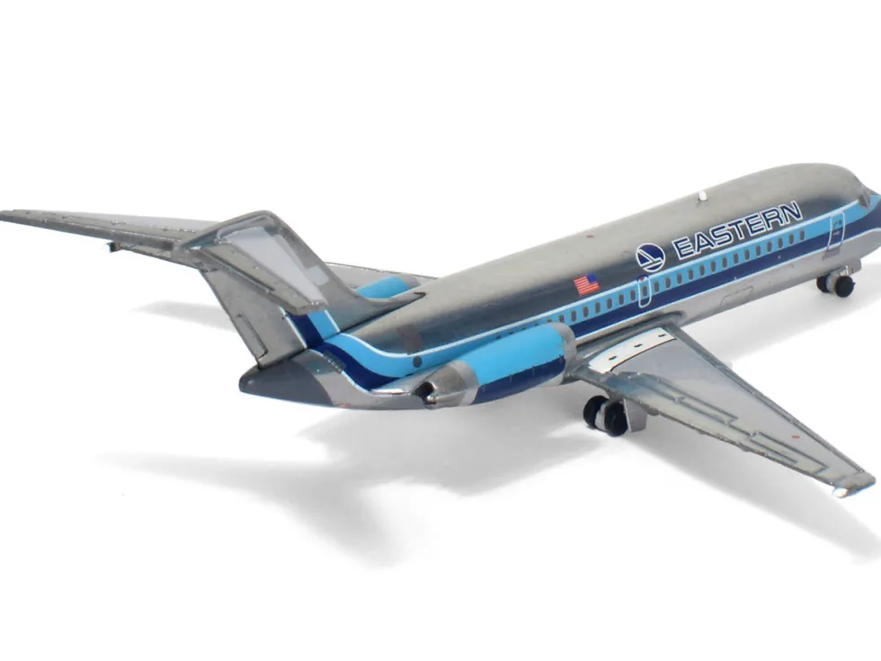 McDonnell Douglas DC-9-14 Commercial Aircraft "Eastern Air Lines" (N8910E) Silver with Blue Stripes 1/400 Diecast Model Airplane by V1:400