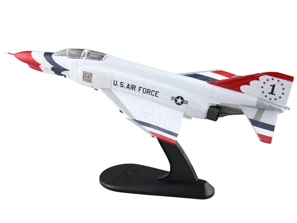 McDonnell Douglas F-4E Phantom II Fighter-Bomber Aircraft "Thunderbirds No.1 Plane, 1973/74 Season" United States Air Force "Air Power Series" 1/72 Diecast Model by Hobby Master