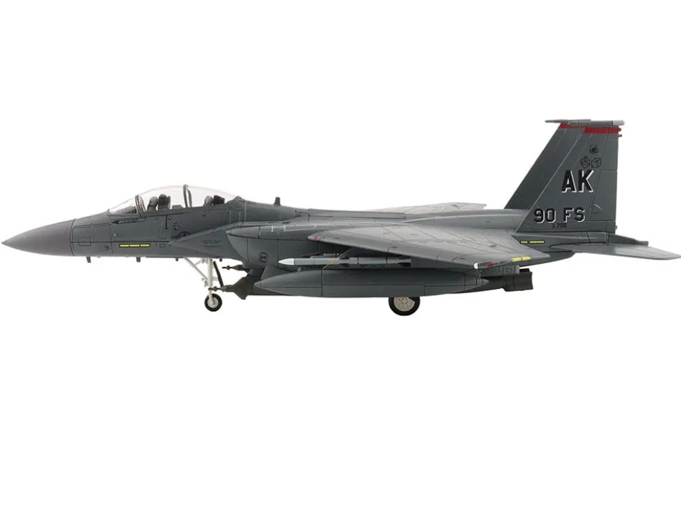 McDonnell Douglas F-15E Strike Eagle Fighter Aircraft "88-0705, 90th Fighter Squadron Commanding Officer's Jet" (2005) United States Air Force "Air Power Series" 1/72 Diecast Model by Hobby Master