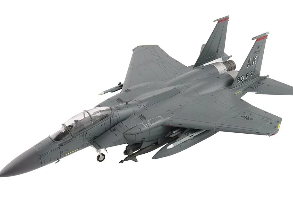 McDonnell Douglas F-15E Strike Eagle Fighter Aircraft "88-0705, 90th Fighter Squadron Commanding Officer's Jet" (2005) United States Air Force "Air Power Series" 1/72 Diecast Model by Hobby Master