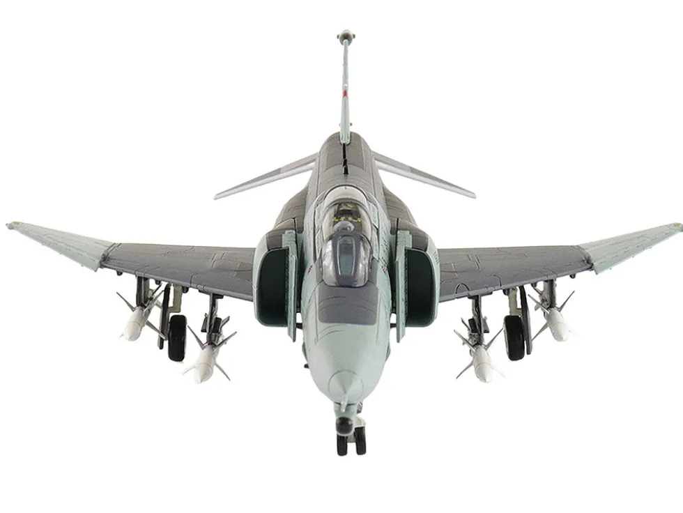 McDonnell Douglas F-4G Phantom II Fighter-Bomber Aircraft "Wild Weasels, 69-7253, 561st TFS, 35th TFW, George AFB" (1991) United States Air Force "Air Power Series" 1/72 Diecast Model by Hobby Master