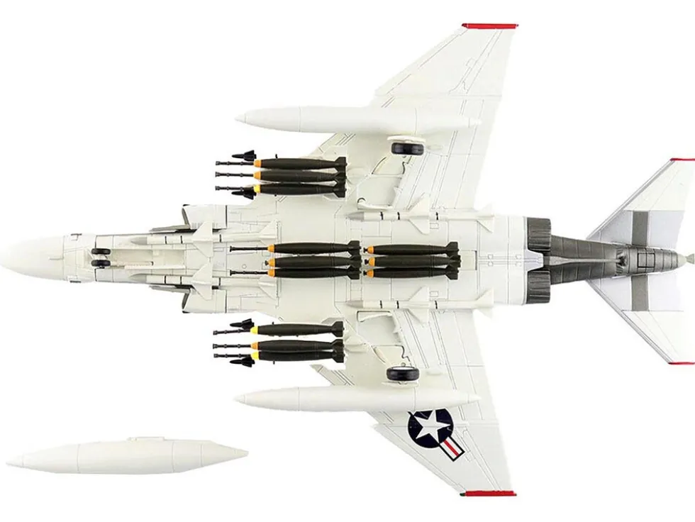 McDonnell Douglas F-4J Phantom II Fighter-Bomber Aircraft "153893, VMFA-312 Checkerboards" (1976) United States Marine Corps "Air Power Series" 1/72 Diecast Model by Hobby Master