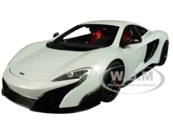 McLaren 675LT Silica White 1/18 Model Car Autoart 76046