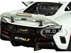 McLaren 675LT Silica White 1/18 Model Car Autoart 76046