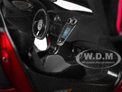 McLaren 600LT Vermillion Red and Carbon 1/18 Model Car Autoart 76085