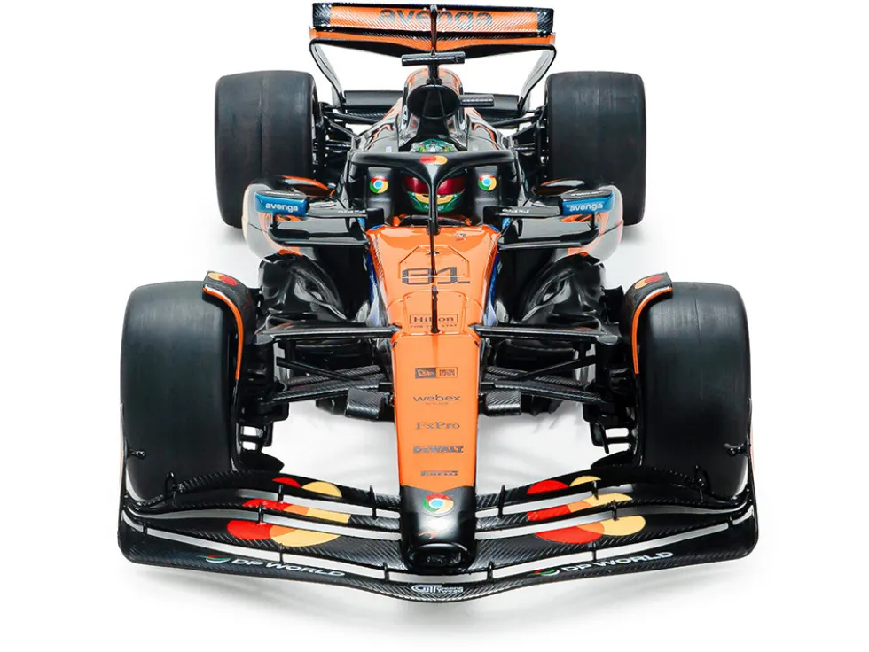 McLaren MCL39 #81 Oscar Piastri "OKX" Winner Formula One F1 "Chinese GP" (2025) "Competition" Series 1/18 Diecast Model Car by Solido
