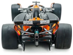 McLaren MCL39 #81 Oscar Piastri
