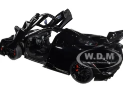 McLaren Senna Stealth Cosmos Black Carbon Accents 1/18 Model Car Autoart 76076